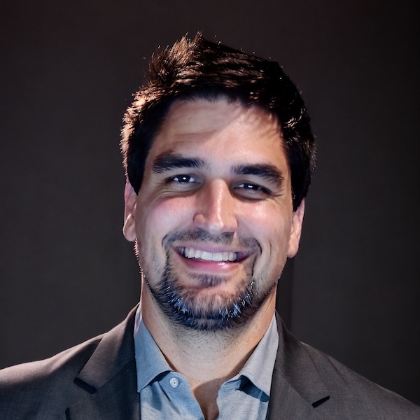 jon mohl headshot